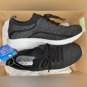 Skechers stretch fit sneakers memory foam